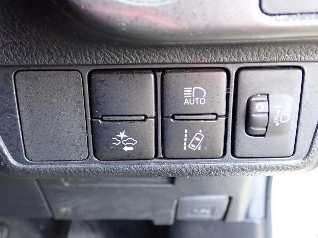 TOYOTA COROLLA FIELDER 2018