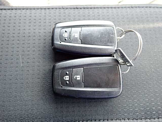 TOYOTA PRIUS 2020