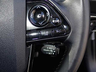TOYOTA PRIUS 2020