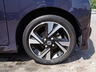 NISSAN ROOX 2020