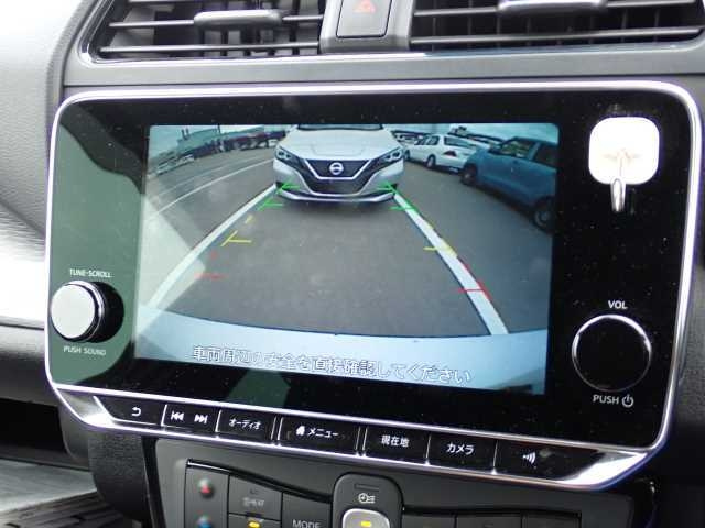 NISSAN LEAF 2020