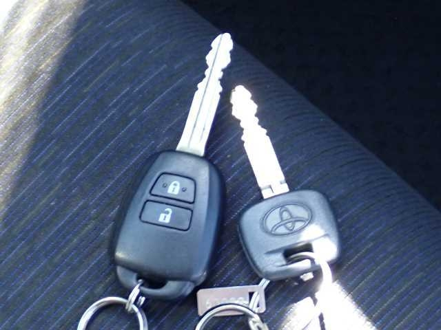 TOYOTA COROLLA FIELDER 2015