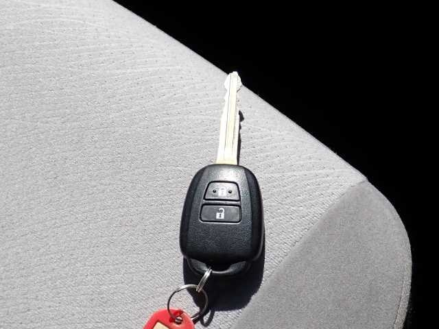 TOYOTA COROLLA AXIO 2017