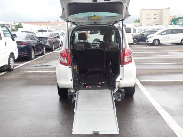 TOYOTA RACTIS 2010