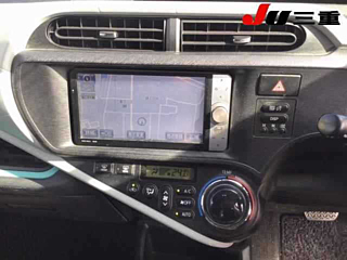 TOYOTA AQUA 2013