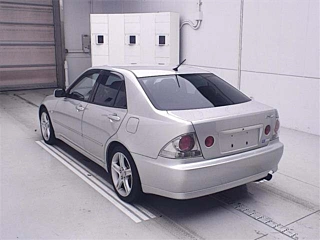 TOYOTA ALTEZZA SXE10