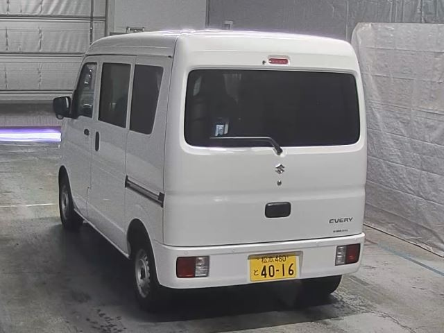 SUZUKI EVERY 2024