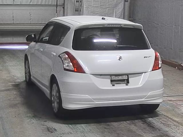 SUZUKI SWIFT 2012