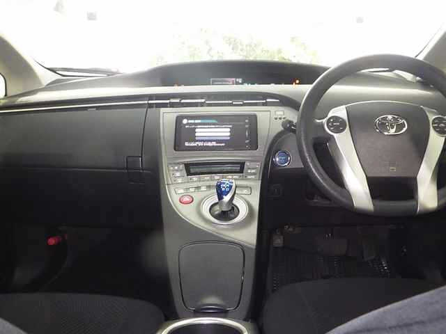TOYOTA PRIUS 2012