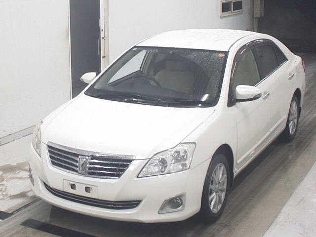 TOYOTA PREMIO 2014