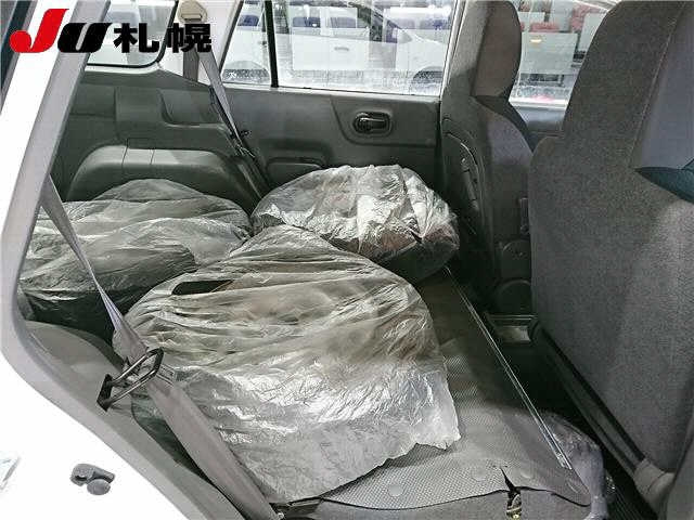 NISSAN AD 2015