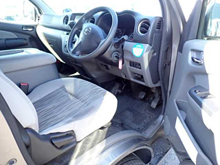 NISSAN CARAVAN BUS 2014