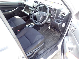 TOYOTA PROBOX 2017