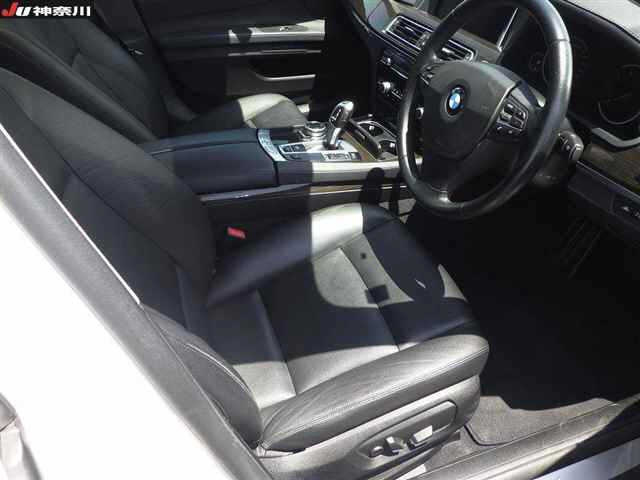 BMW 7 SERIES 2015
