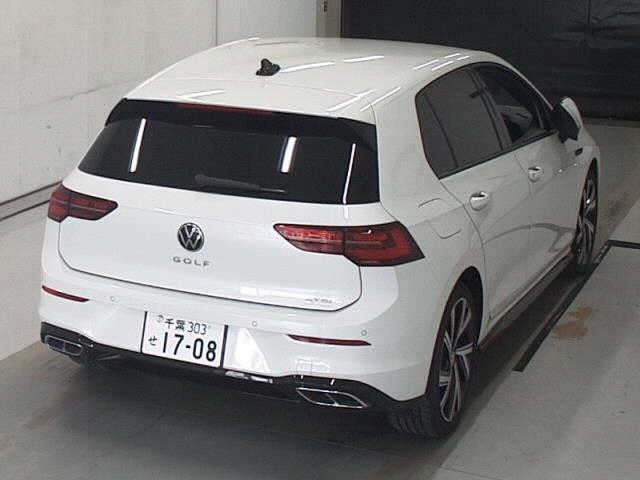 VOLKSWAGEN GOLF 2024