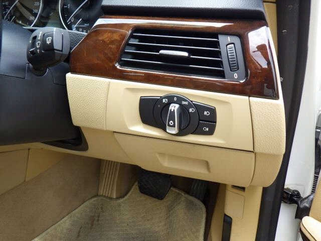 BMW 3 SERIES 2010