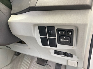 TOYOTA PRIUS 2010