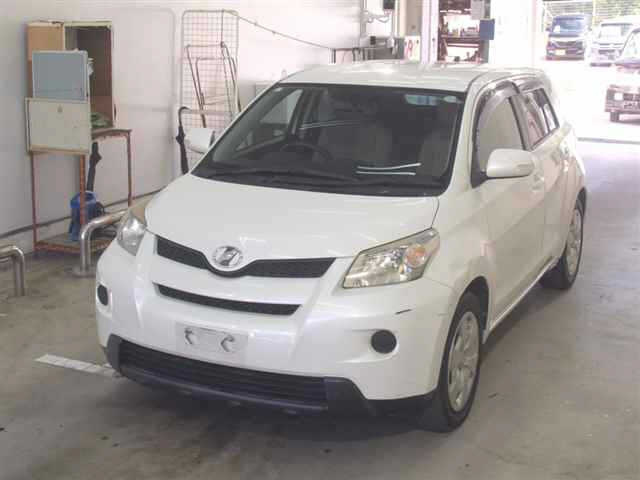 TOYOTA IST 2008