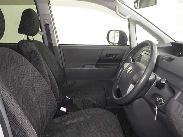 TOYOTA NOAH 2008