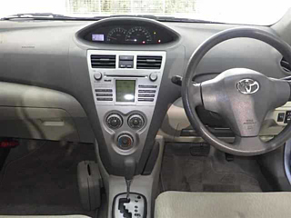 TOYOTA BELTA 2010