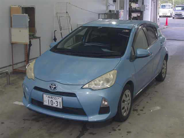 TOYOTA AQUA 2012