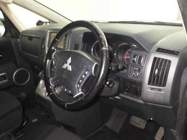 MITSUBISHI DELICA D5 2008