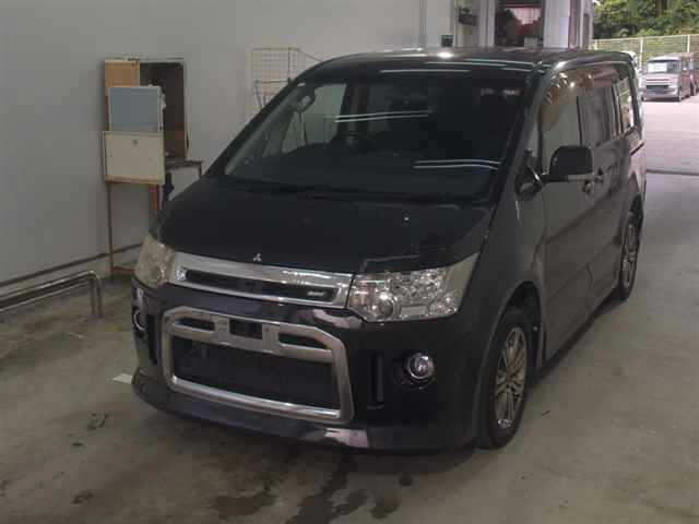MITSUBISHI DELICA D5 2008