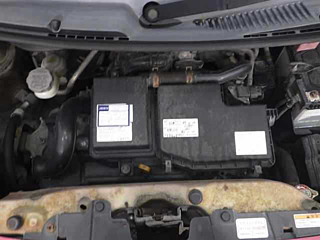 SUZUKI MRWAGON 2011