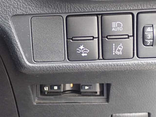 TOYOTA COROLLA FIELDER 2017