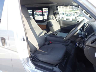 TOYOTA HIACE VAN 2014