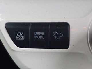 TOYOTA PRIUS 2018