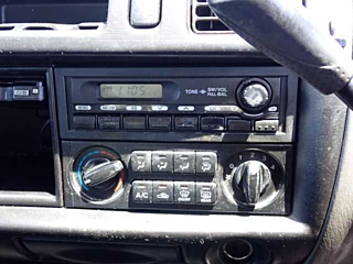 MAZDA BONGO VAN 2017