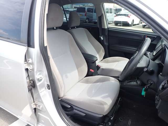 TOYOTA COROLLA AXIO 2016