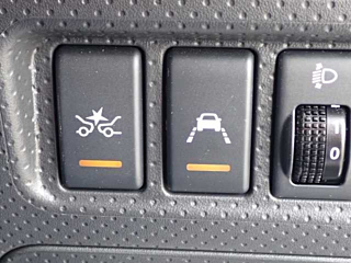 NISSAN AD 2020