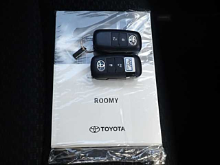 TOYOTA ROOMY 2021