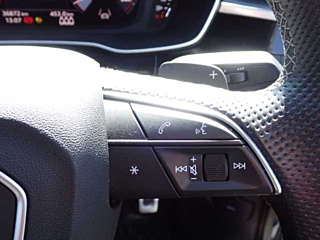 AUDI Q3 2021