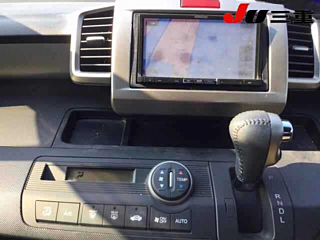 HONDA FREED 2012