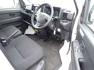 DAIHATSU HIJET VAN 2019