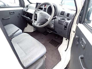 DAIHATSU HIJET VAN 2015
