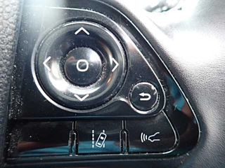 TOYOTA PRIUS 2021