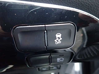 TOYOTA PRIUS 2021