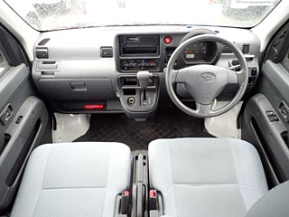 DAIHATSU HIJET VAN 2017