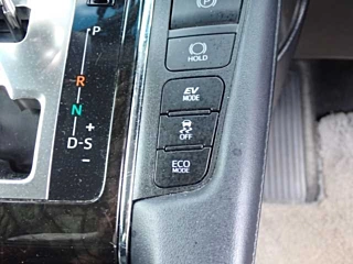 TOYOTA ALPHARD 2015