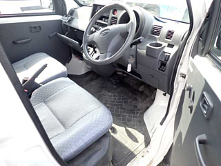DAIHATSU HIJET VAN 2017