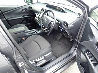 TOYOTA PRIUS 2019
