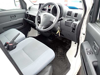 DAIHATSU HIJET VAN 2017