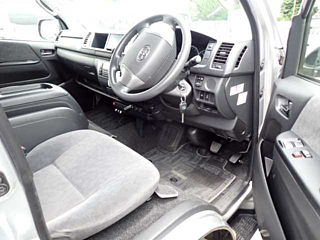 TOYOTA HIACE 2018