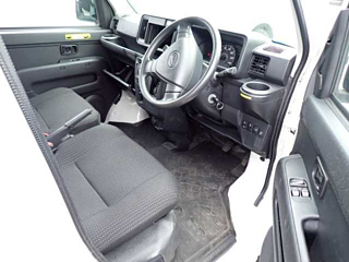 DAIHATSU HIJET VAN 2019