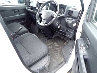 DAIHATSU HIJET VAN 2020