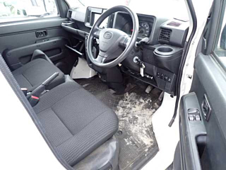 DAIHATSU HIJET VAN 2019
